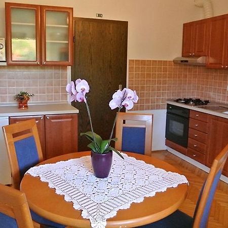 איזולה Apartmaji Nika מראה חיצוני תמונה