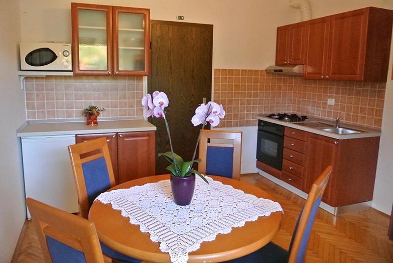 איזולה Apartmaji Nika מראה חיצוני תמונה