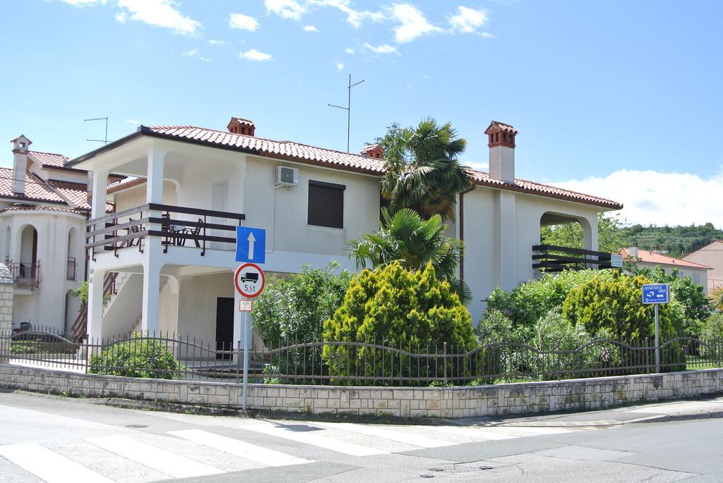 איזולה Apartmaji Nika מראה חיצוני תמונה